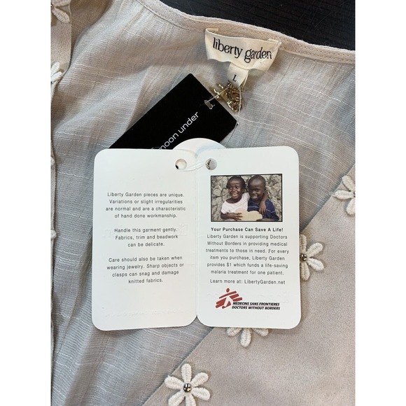 Liberty Garden Sleeveless Top Women Large Neutral Embellished Flowers Faux Suede - Picture 6 of 13